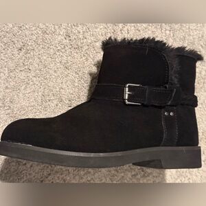 Faux Fur Lined Black Ankle Boots Size 9